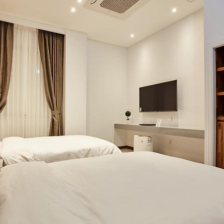 Noble Stay Hotel Gwangju Metropolitan City Bagian luar foto