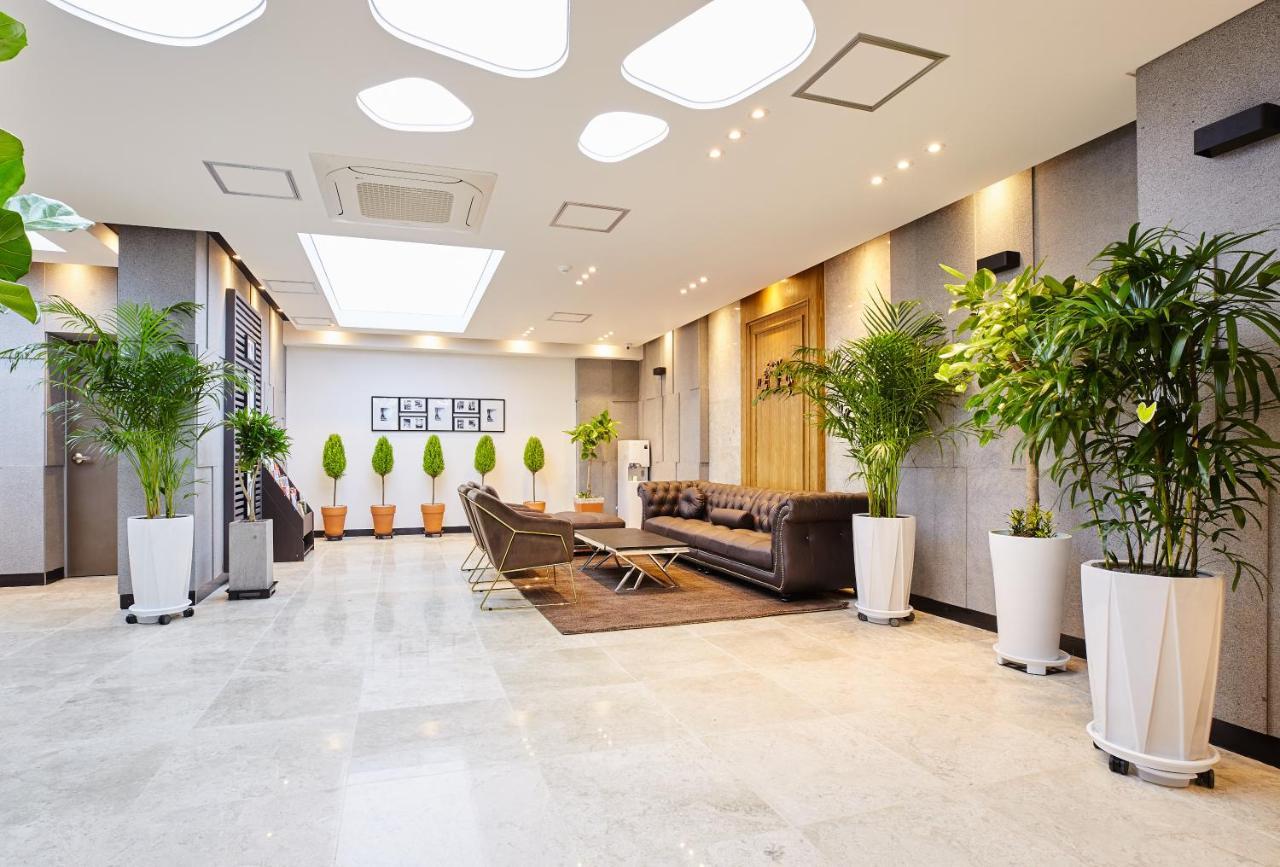 Noble Stay Hotel Gwangju Metropolitan City Bagian luar foto