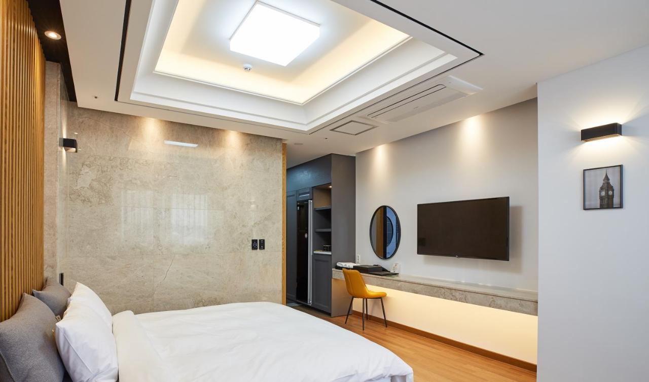 Noble Stay Hotel Gwangju Metropolitan City Bagian luar foto