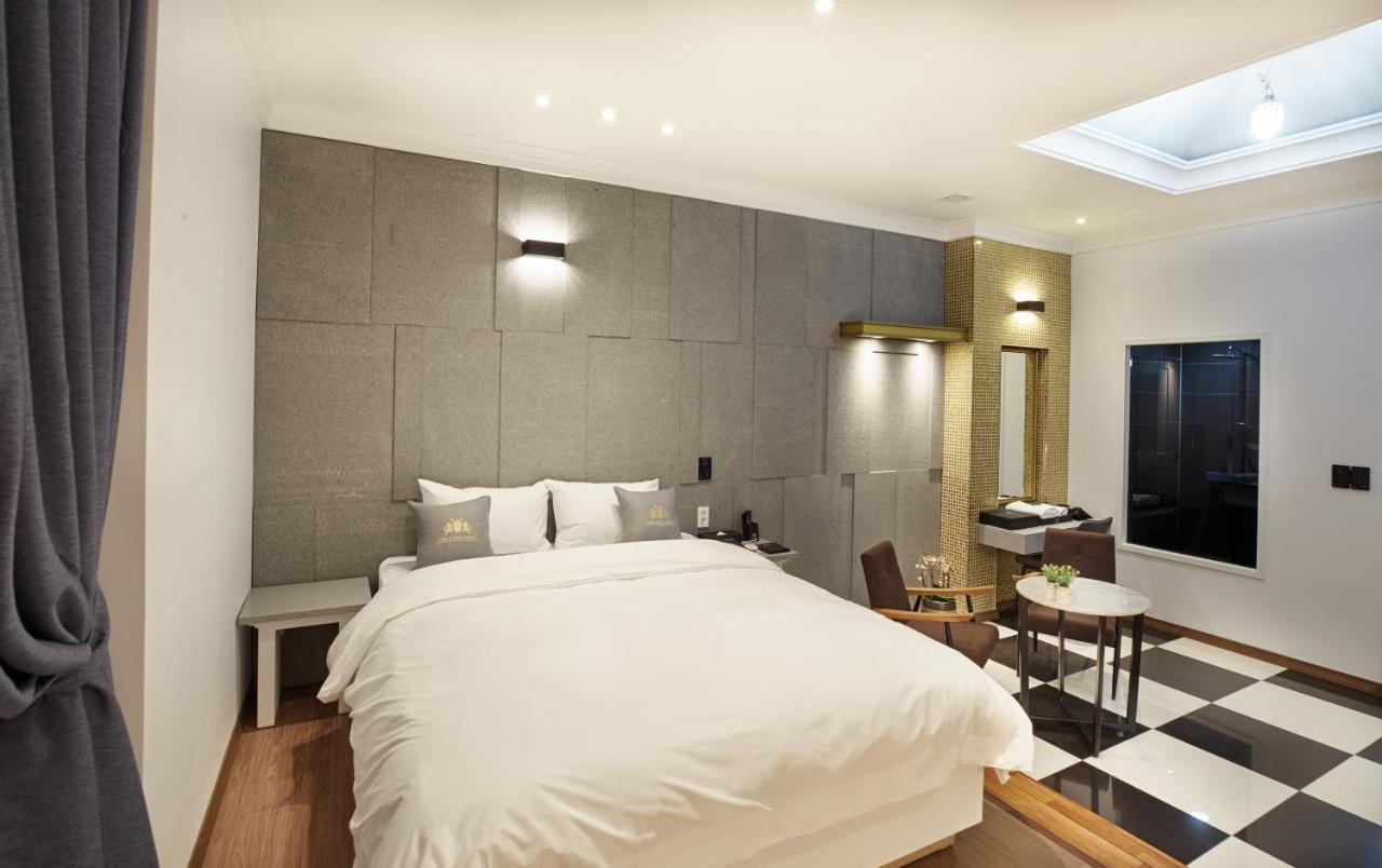 Noble Stay Hotel Gwangju Metropolitan City Bagian luar foto
