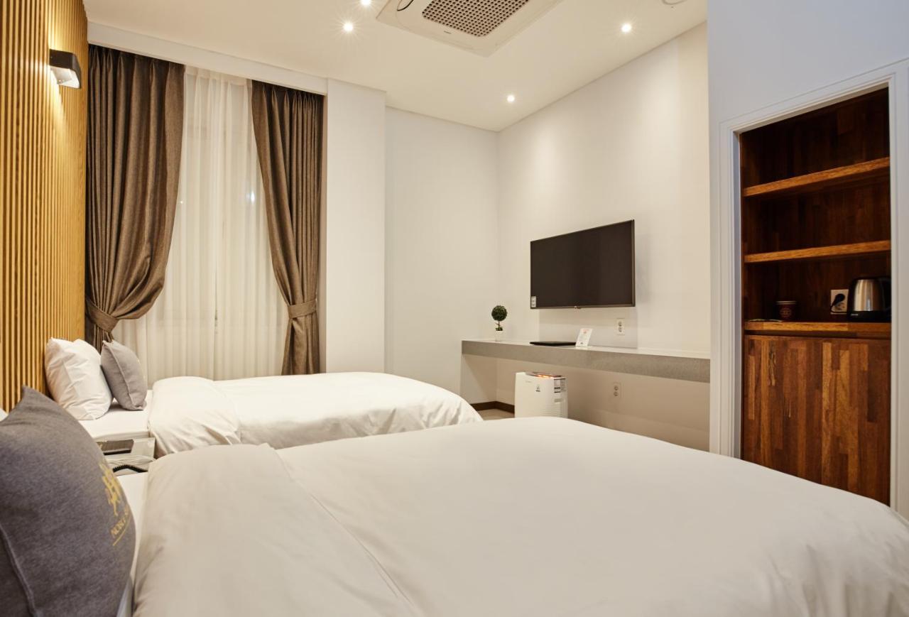 Noble Stay Hotel Gwangju Metropolitan City Bagian luar foto