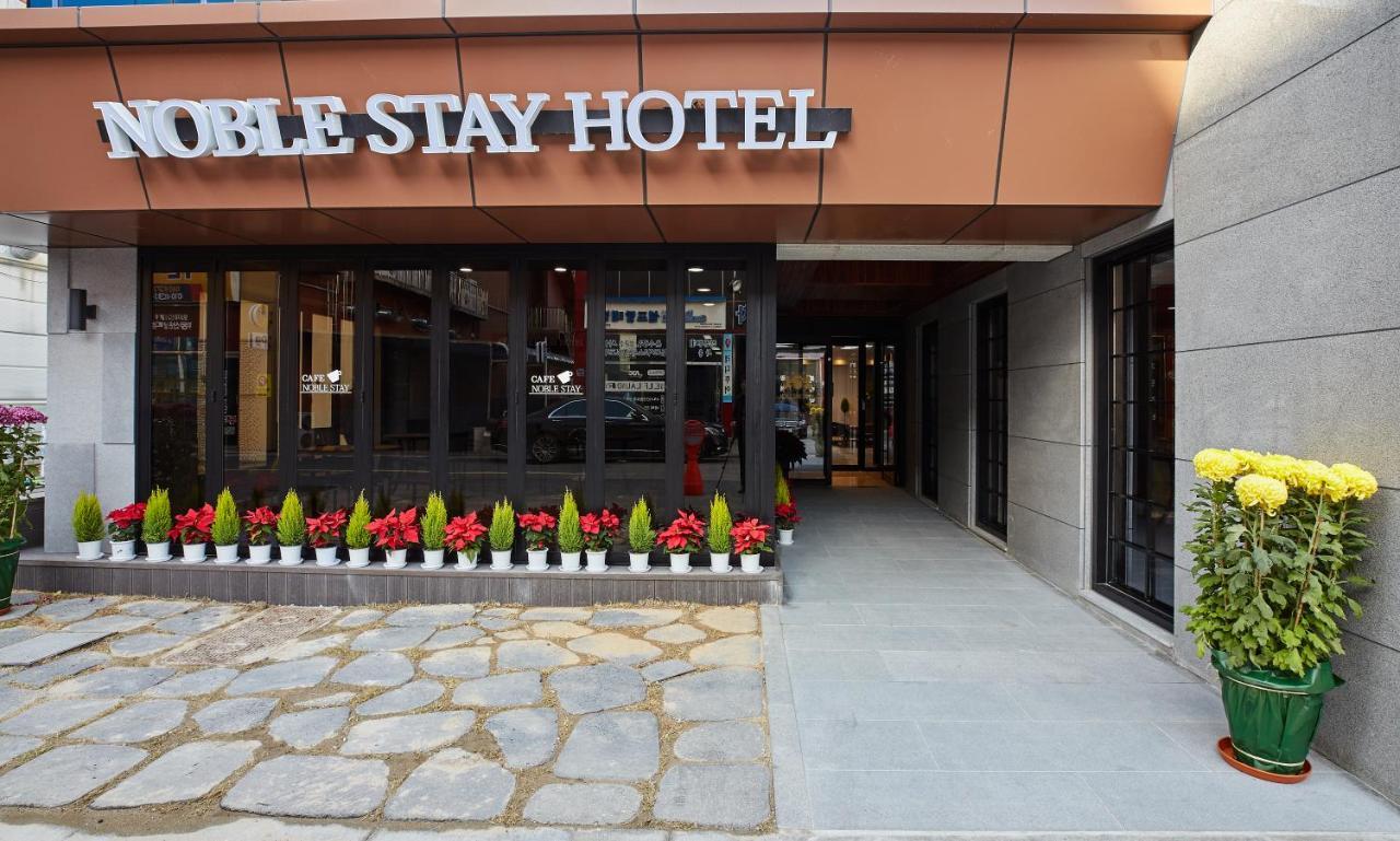 Noble Stay Hotel Gwangju Metropolitan City Bagian luar foto