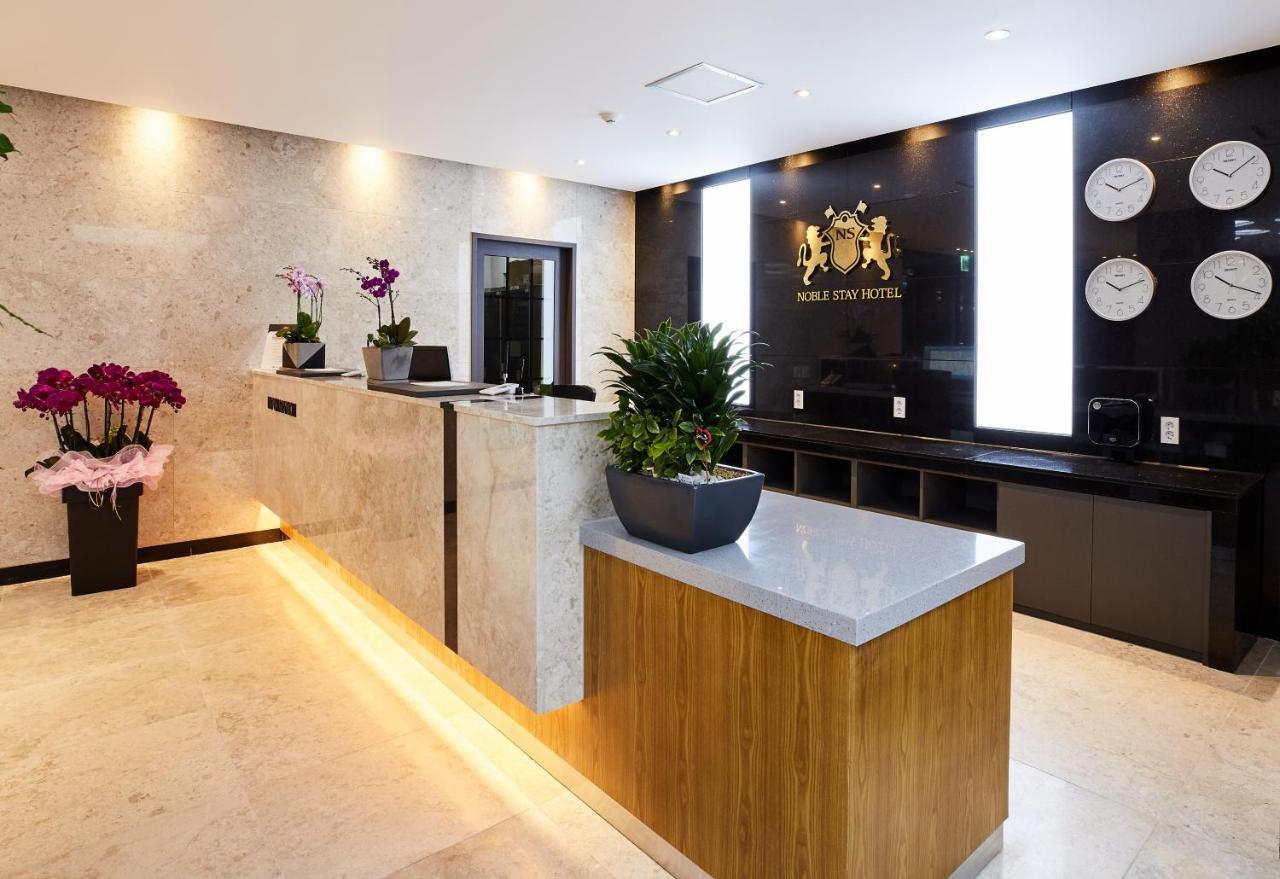 Noble Stay Hotel Gwangju Metropolitan City Bagian luar foto